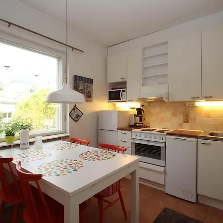 Majoitushuoneisto Tuomipuisto Daire *